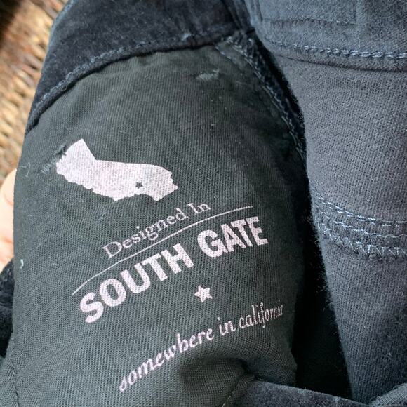 NWT AG The Isabelle High Rise Straight Crop Black Stretch Velvet 27 Side Stripe - Picture 13 of 14